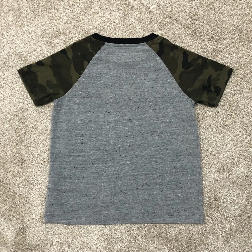 Old Navy Boys Camo & Grey Color Block Short Sleeve Tee